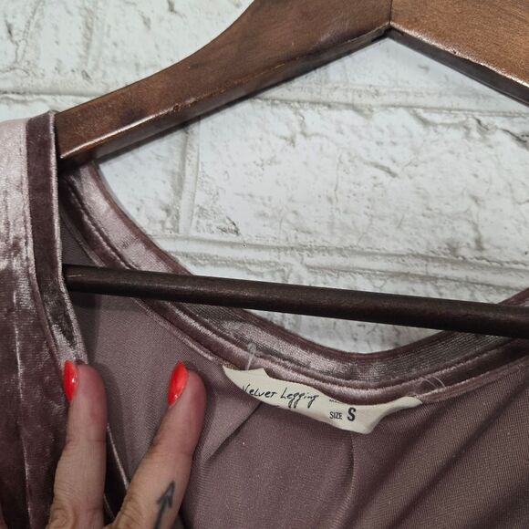 Velvet Legging tee - Picture 6 of 13